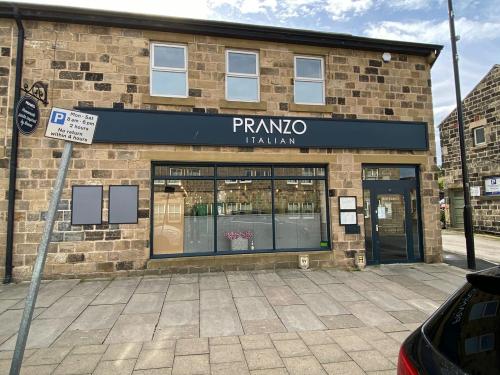 68 Town Street, Horforth, Leeds, LS18