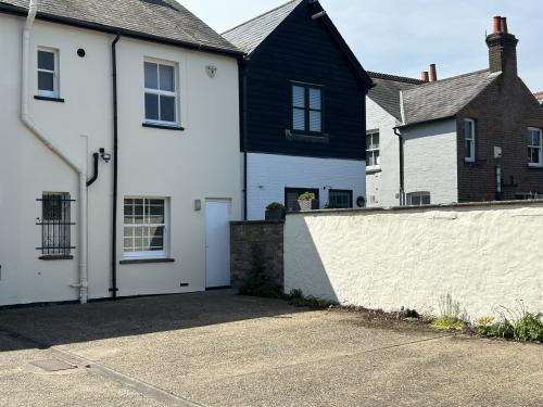 Office, 17 High Street, Redbourn, St. Albans, AL3