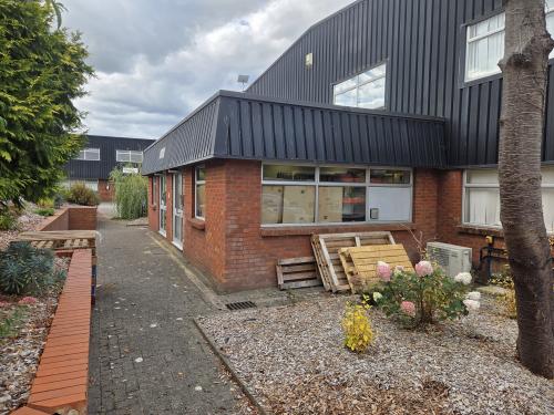 Units 1 & 2 King John House, Kingsclere Park, Kingsclere, Newbury, RG20