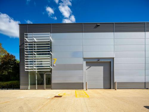 Units 7 Transigo, Thatcham Industrial Estate, Gables Way, Thatcham, RG19