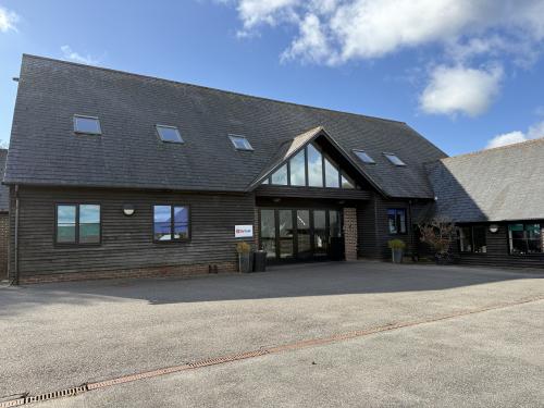 Unit 5 The Courtyard, Holmsted Farm, Staplefield Road, Cuckfield, Haywards Heath, RH17