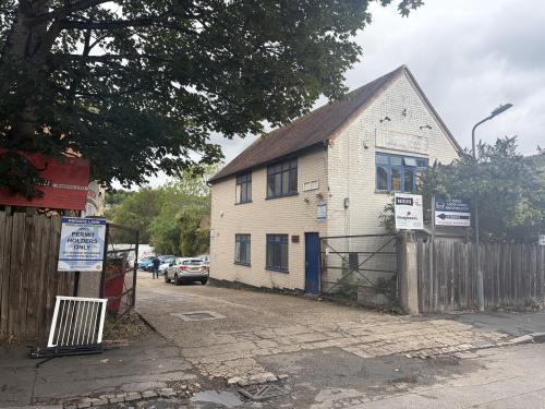 The Gate House, Fryers Works, Abercromby Avenue, High Wycombe, HP12