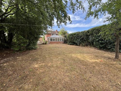 43 Wood Lane, Sonning Common, Reading, RG4
