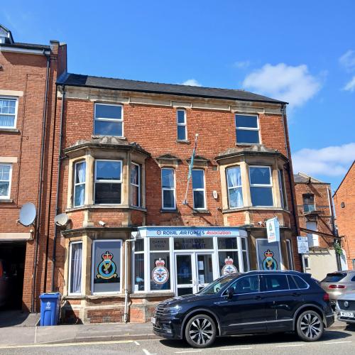 Newland House, 46A Broad Street, Banbury, OX16