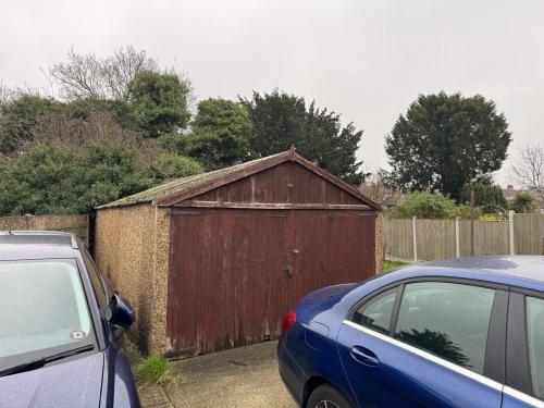 106 Charter Avenue, Ilford, IG2