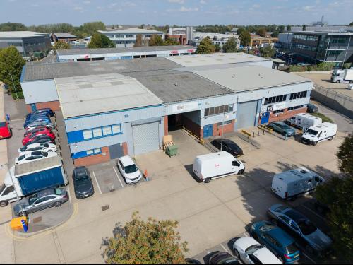 Unit 19, Trident Industrial Estate, Blackthorne Road, Poyle, SL3