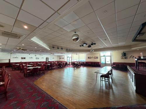 Maidenhead Ivy Leaf Club, Holmanleaze, Maidenhead, SL6