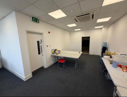 Units 2 3 4 5 & 6, Manhattan Business Park, West Gate, Ealing, London, W5
