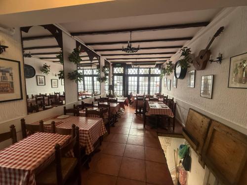 Casa Don Carlos, 5 Union Street, Brighton, BN1