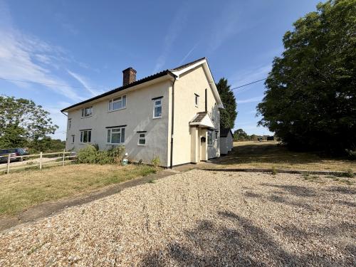 6, Hillside Cottages, Blyborough, DN21