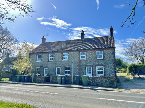 47 Crossdale Street, Northrepps, Cromer, NR27