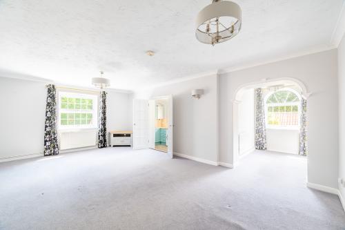 East Grove Flat 3, 85 Cromer Road, Holt, NR25