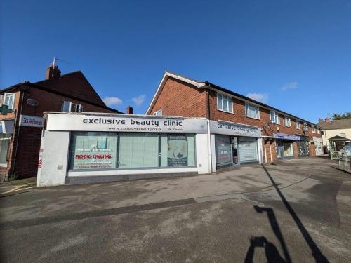 1 Wharf Road, Frimley Green, Camberley, GU16