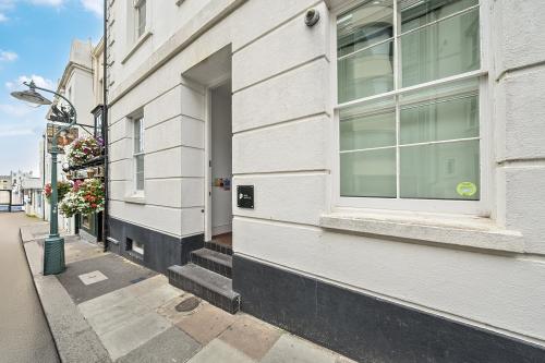 64 Brunswick Street West, Hove, BN3