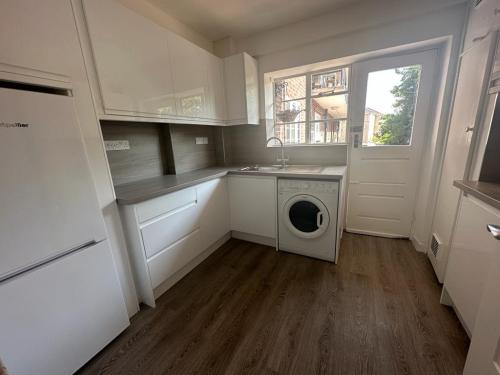 B4 Archers Road, Southampton, SO15