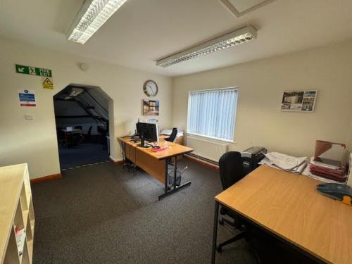 The White Cottage, 6 Station Road, High Wycombe, HP10
