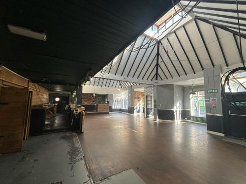 1 Old Orchard, Poole, BH15