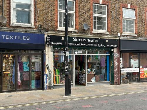 57 Wentworth Street, Spitalfields, London, E1
