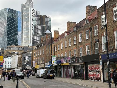 57 Wentworth Street, Spitalfields, London, E1