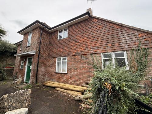 Castle Grounds Cottage, Castle Street, Guildford, GU1