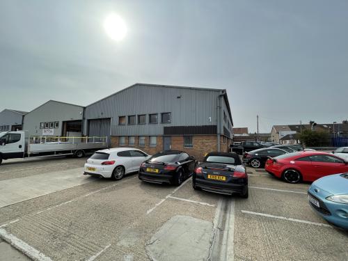 Unit 1 Clivemont Road, Cordwallis Industrial Estate, Maidenhead, SL6