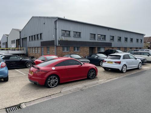 Unit 1 Clivemont Road, Cordwallis Industrial Estate, Maidenhead, SL6