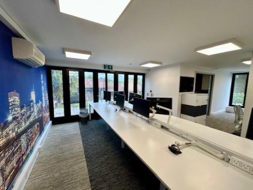7-8 Lower Woodspeen Court, Woodspeen, Newbury, RG20