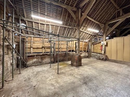 Unit 4 The Long Barn, Manor Farm, Newbury Hill, Hampstead Norreys, Thatcham, RG18