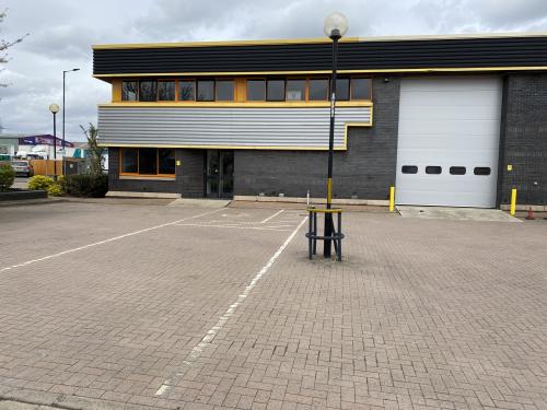 Unit B1 Thames View Business Centre, Fairview Industrial Estate, Barlow Way, Rainham, RM13