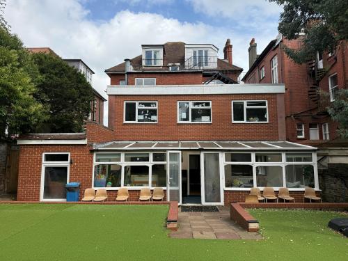 101 The Drive, Hove, BN3