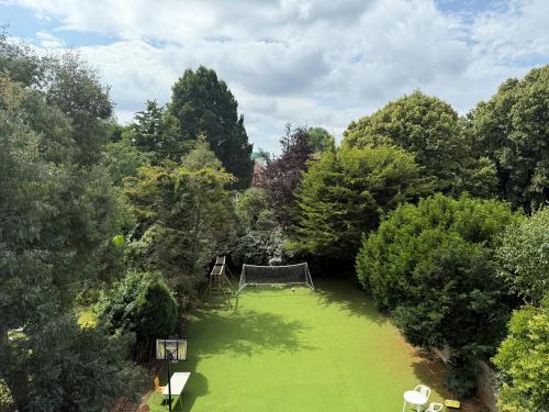 101 The Drive, Hove, BN3
