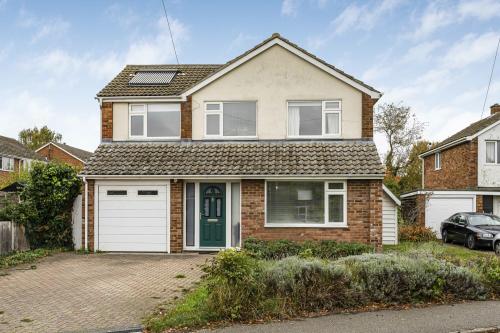 51 Harbour Avenue, Comberton, Cambridge, CB23