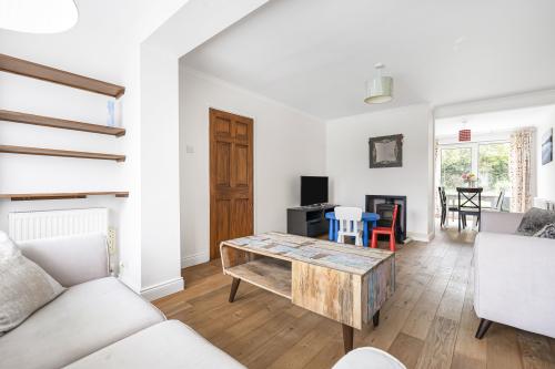 51 Harbour Avenue, Comberton, Cambridge, CB23