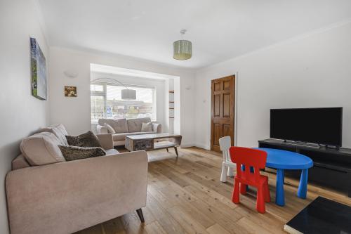 51 Harbour Avenue, Comberton, Cambridge, CB23