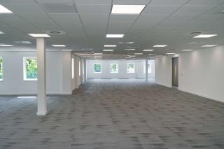 100 Relay Point, Relay Drive, Tamworth, B77