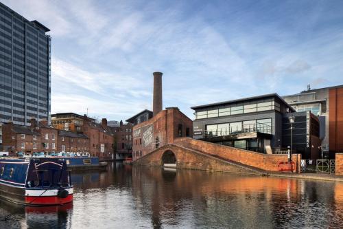 Rum Runner Works, 2 Bridge Street, Birmingham, B1