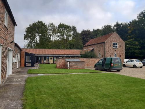 Village Farm Business Centre, East Street, Holme-on-the-wolds, Beverley, HU17