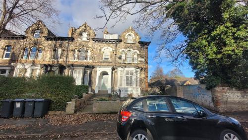 10 Pearson Avenue, Hull, HU5