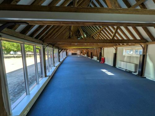 The Old Byre, Peper Harow Estate, Godalming, GU8