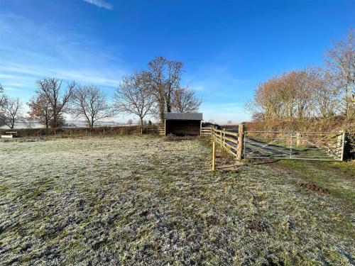 12.73 Acres, Gaddesby Lane, Melton Mowbray, LE14