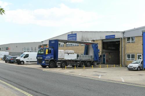 Unit 3, Nursling Industrial Estate, Mauretania Road, Nursling, Southampton, SO16