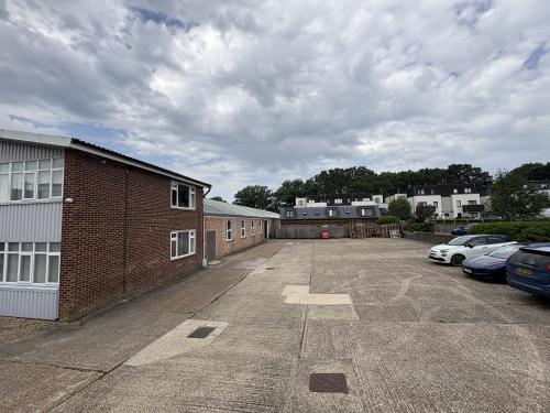 67 Victoria Road, Burgess Hill, RH15