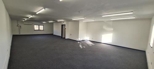 Unit 24, Boundary Business Centre, Boundary Way, Woking, GU21