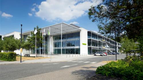 1ST Floor No. 5, The Heights, Brooklands, Weybridge, KT13