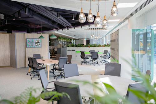 1ST Floor No. 5, The Heights, Brooklands, Weybridge, KT13