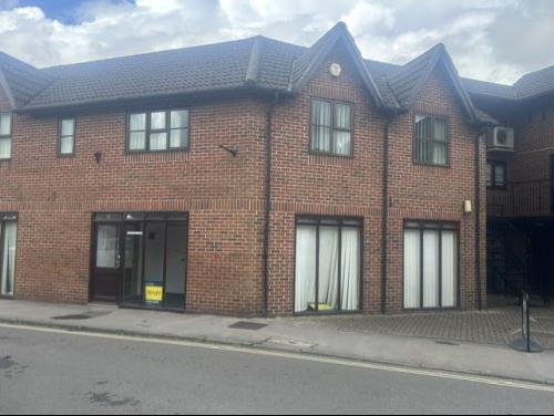 11 Couch Lane, Devizes, SN10