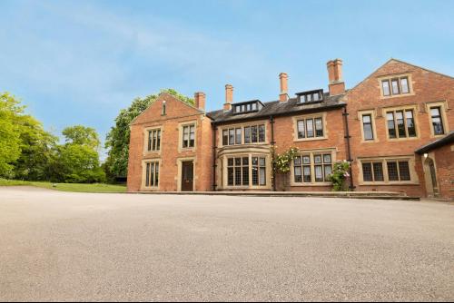 Brookfield Park, Selby Road, Garforth, Leeds, LS25