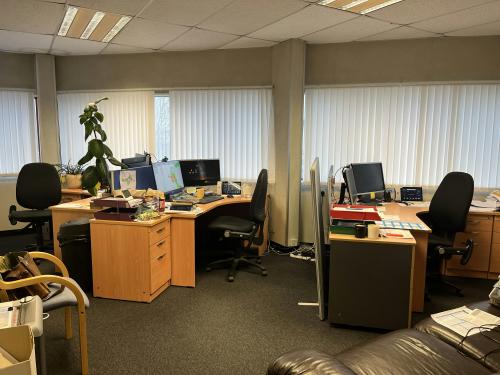1A Broadfields Court, Broadfields Retail Park, Aylesbury, HP19