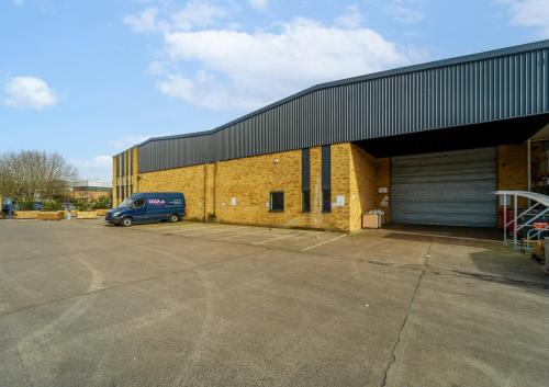 2 Cumberland Avenue, Park Royal, London, NW10