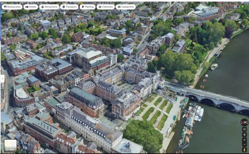 Richmond upon Thames, 1 Castle Yard, Richmond, TW10